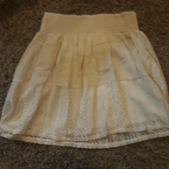 JOE B. MINI SKIRT!!!! - Picture 3 of 4